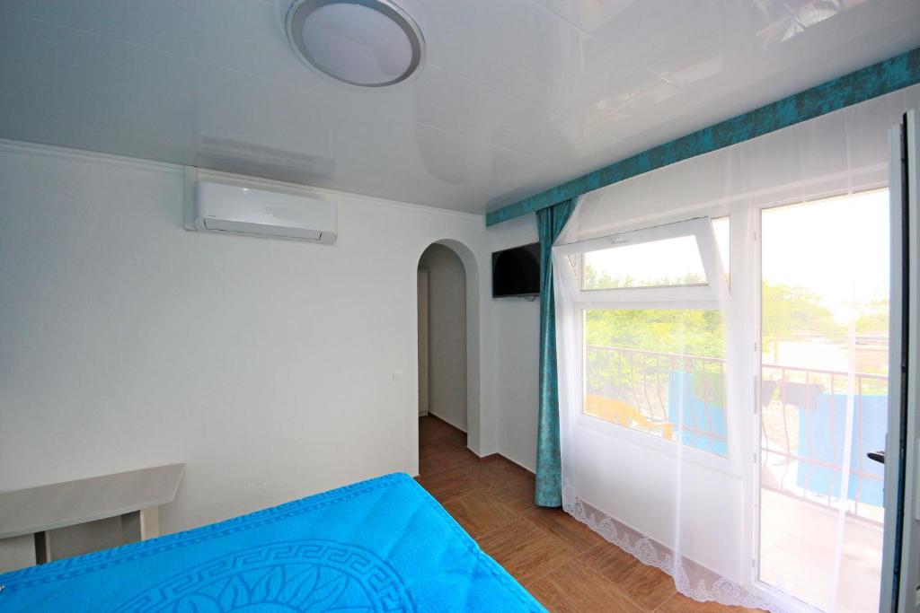 photo1
