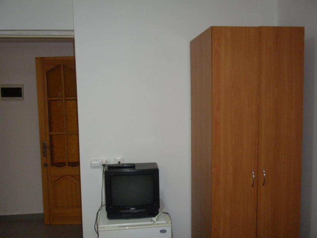 photo1