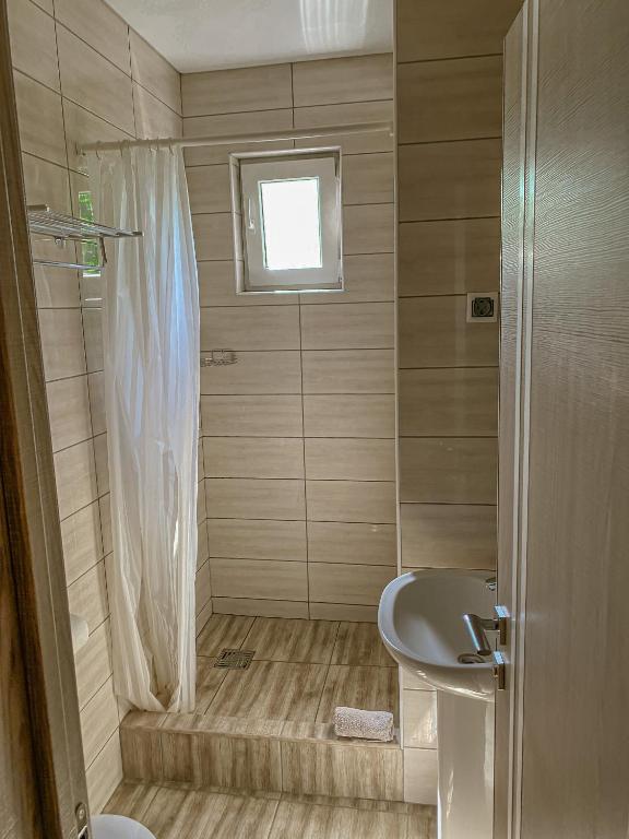 photo1