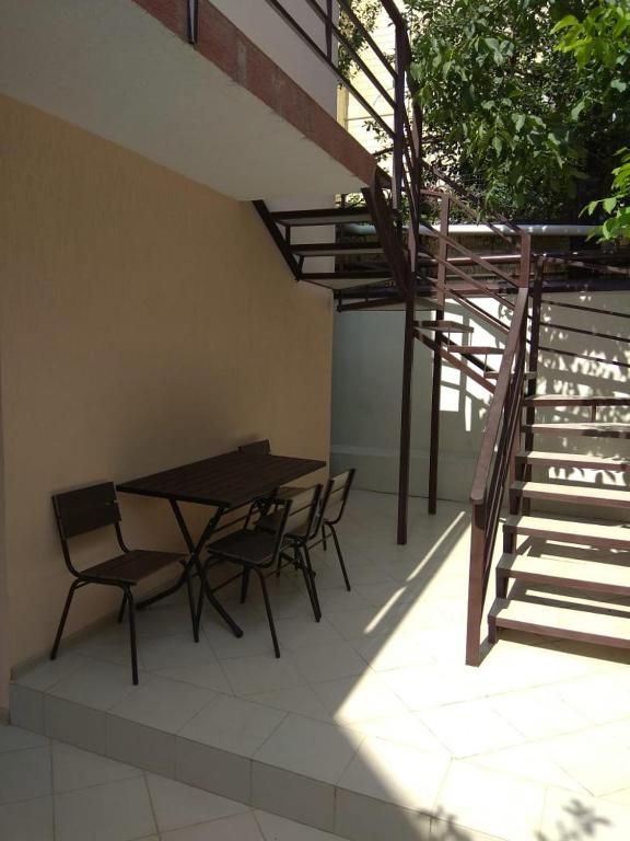 photo2