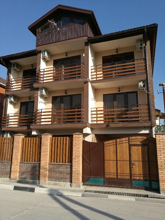photo2