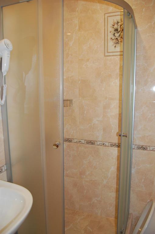 photo2