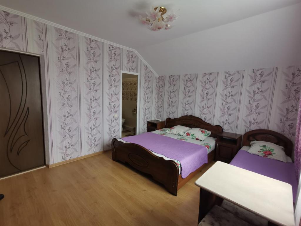 photo1