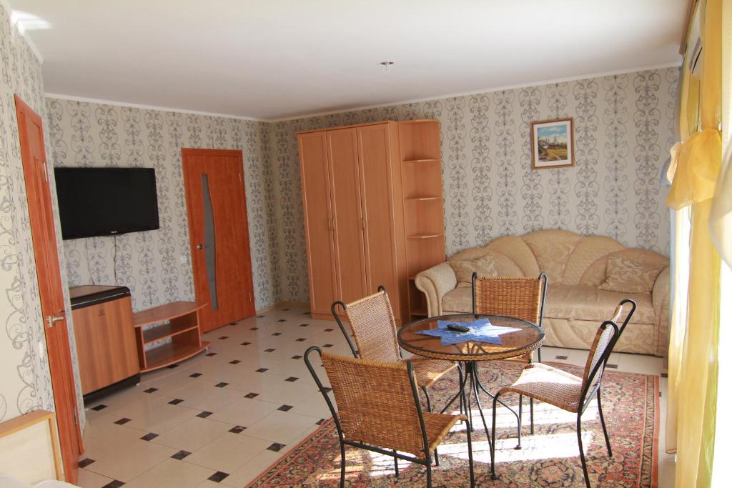 photo2