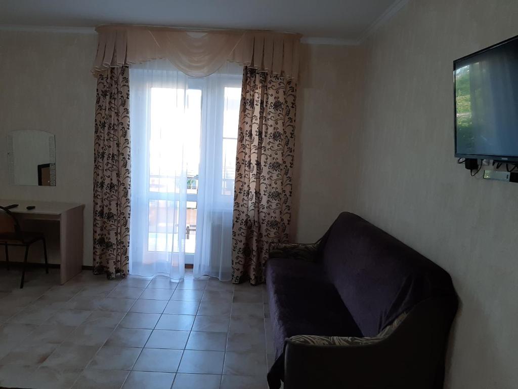photo3