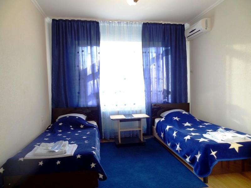 photo1