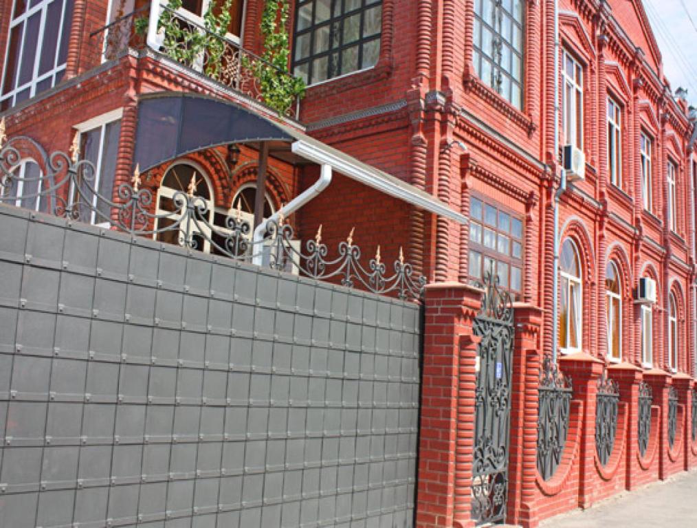 photo1