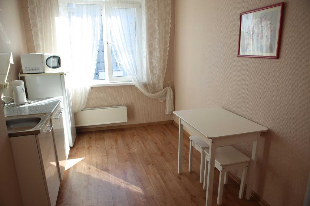 photo1