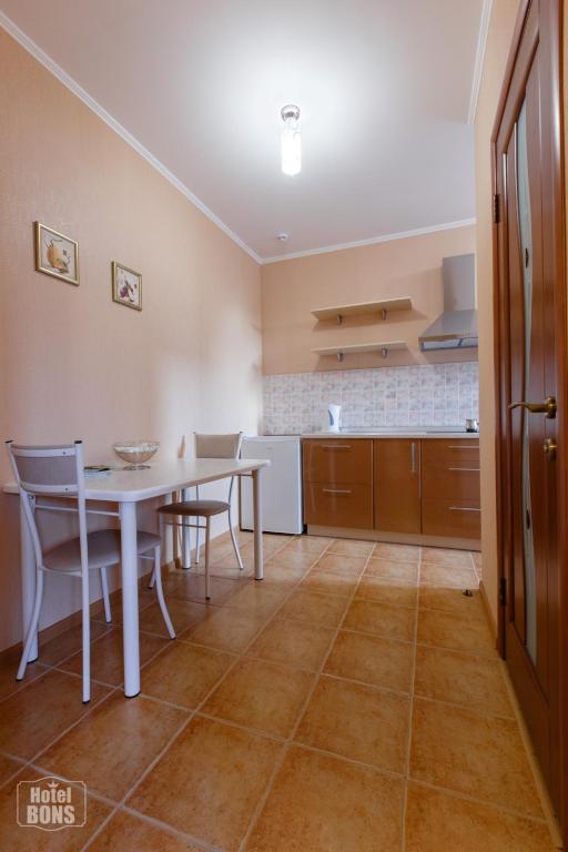 photo1