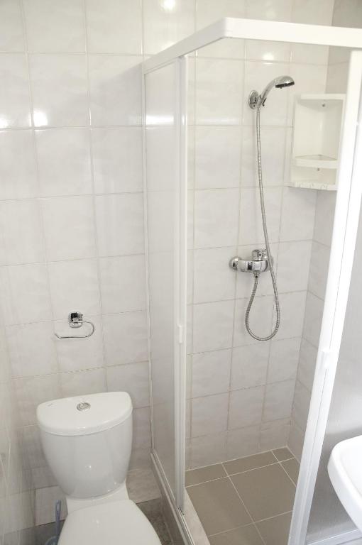 photo1