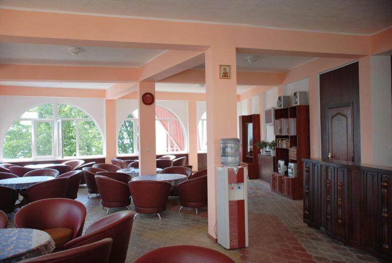 photo1