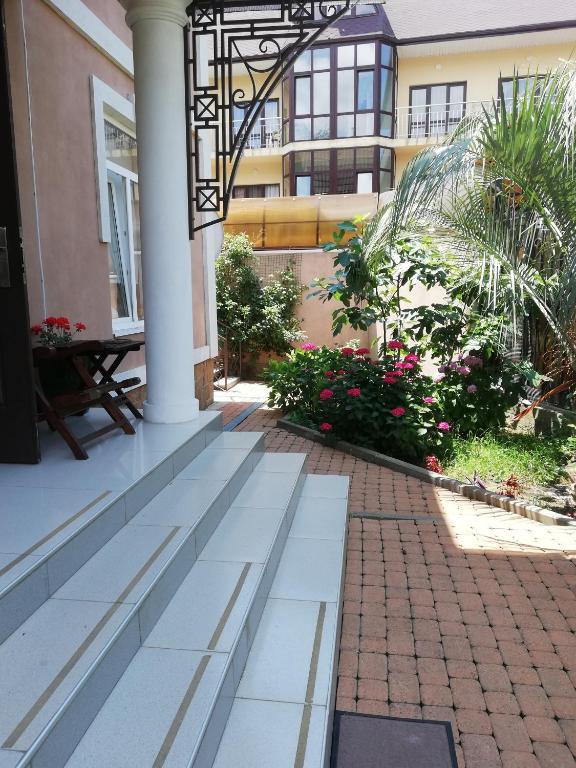 photo2