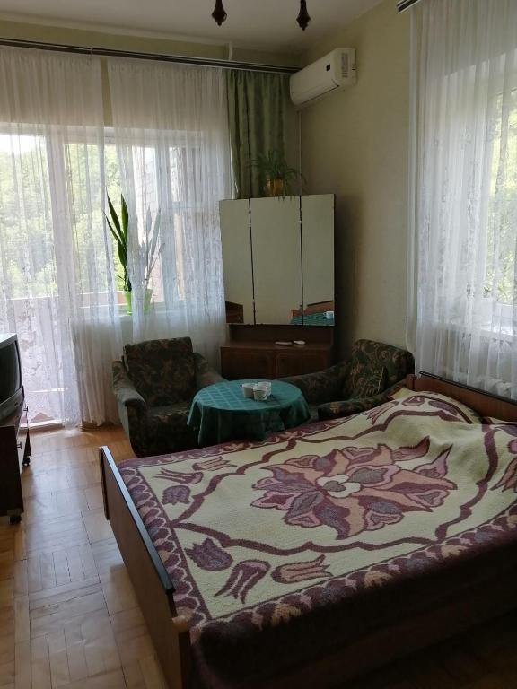 photo1