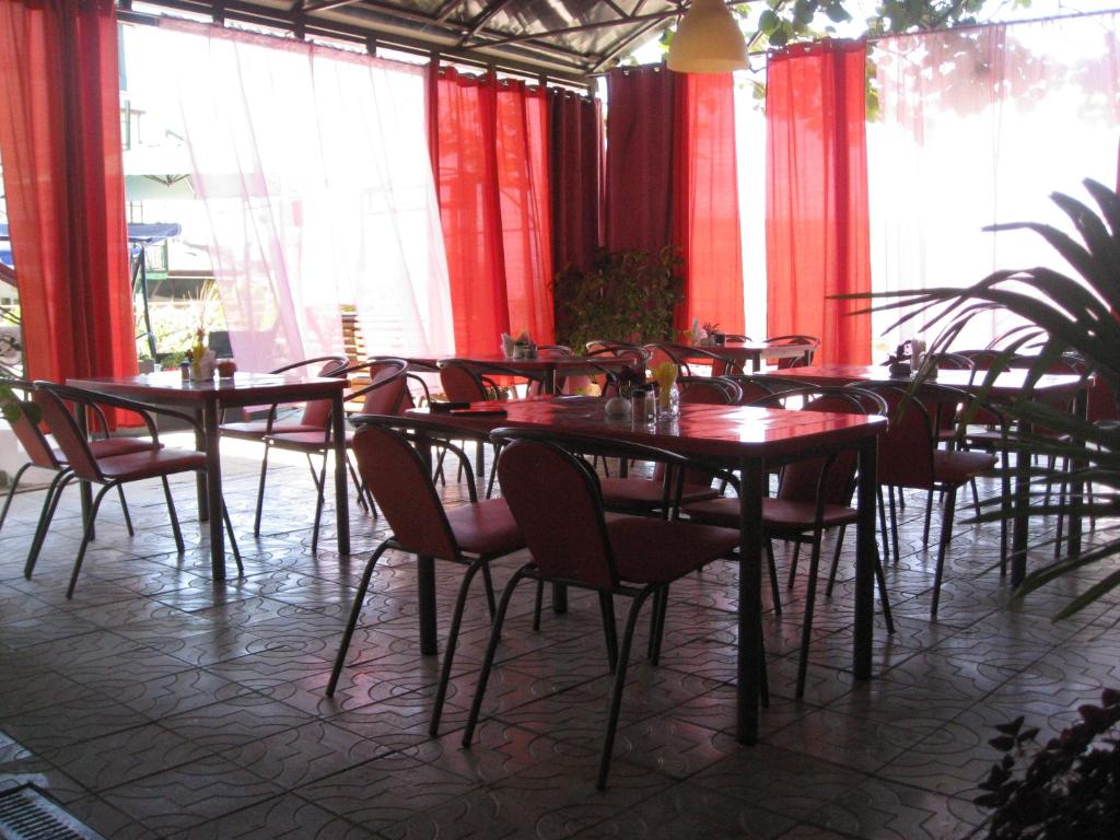 photo2