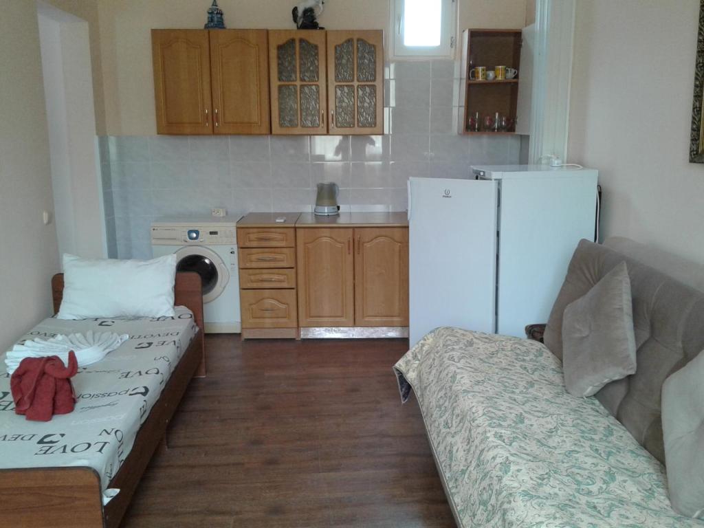 photo1