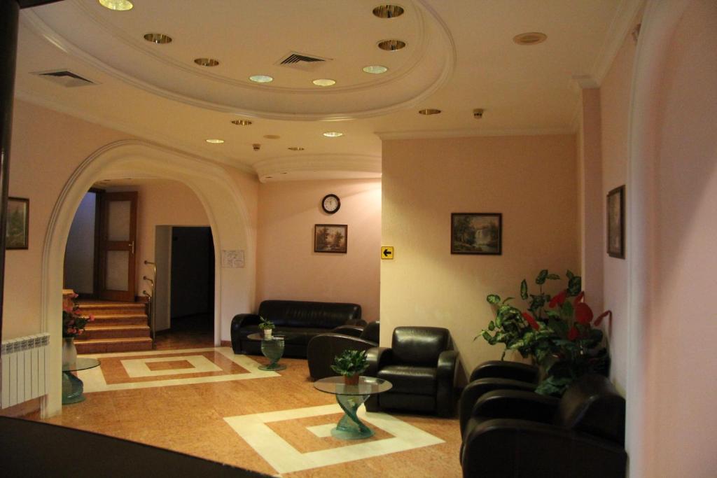 photo2