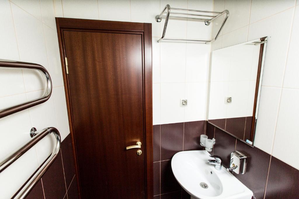 photo1