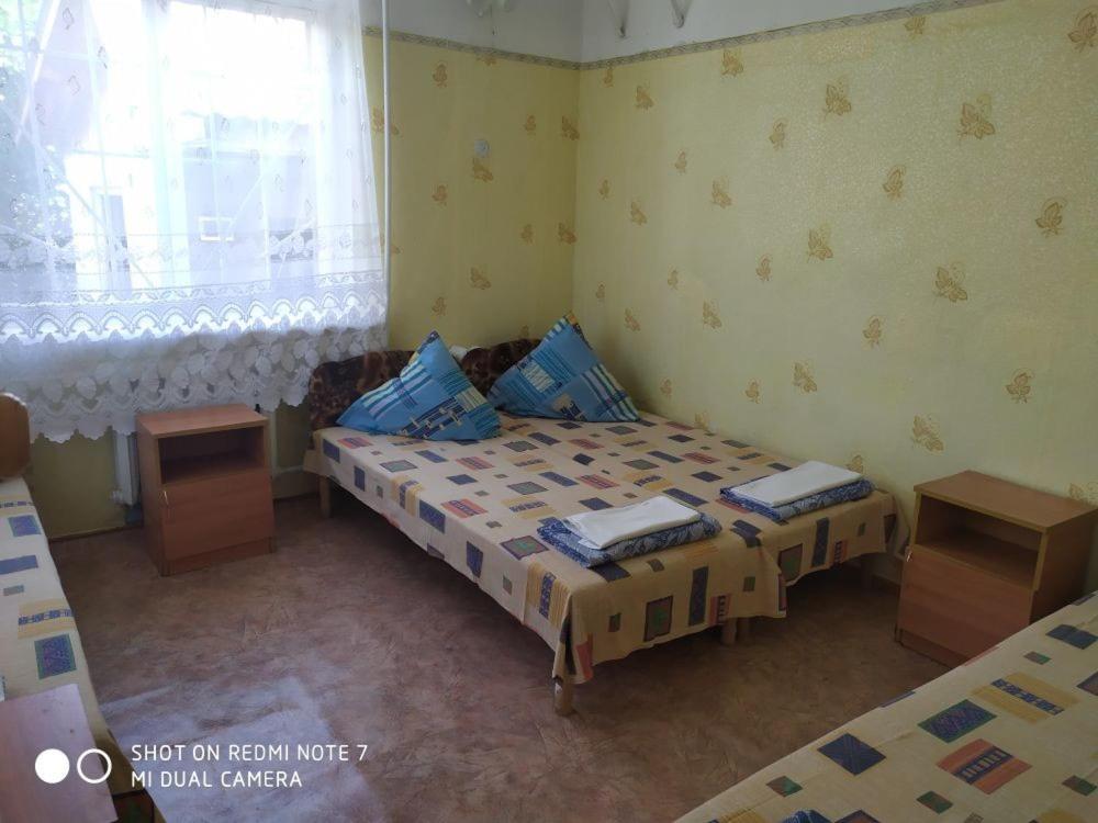 photo1