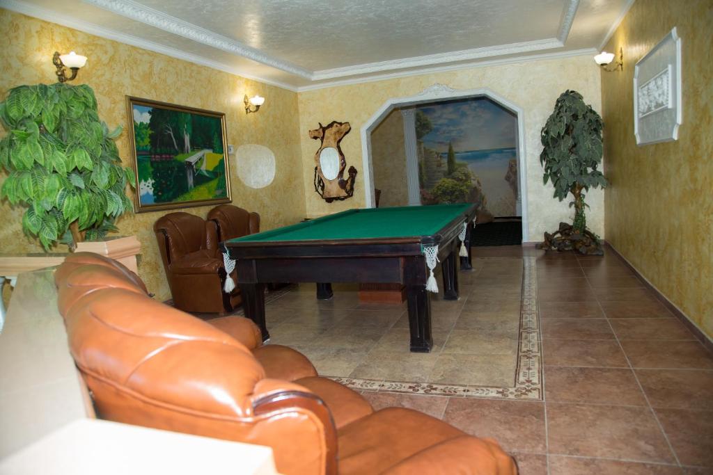 photo1