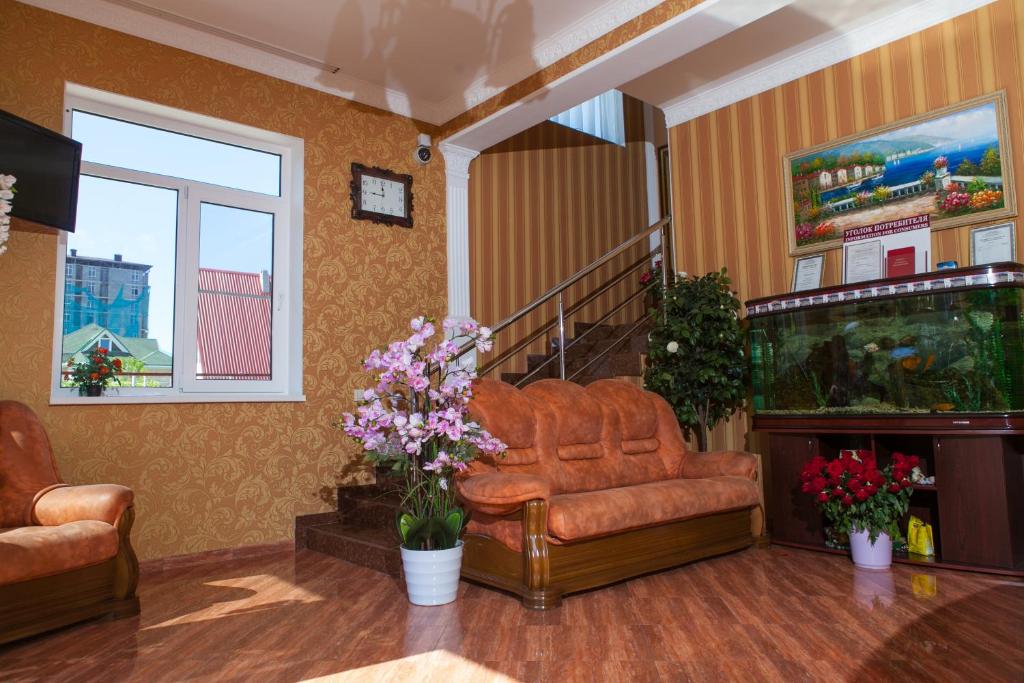 photo1
