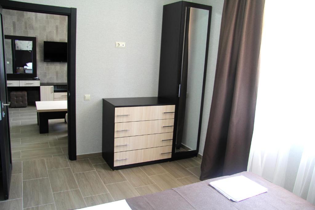photo2