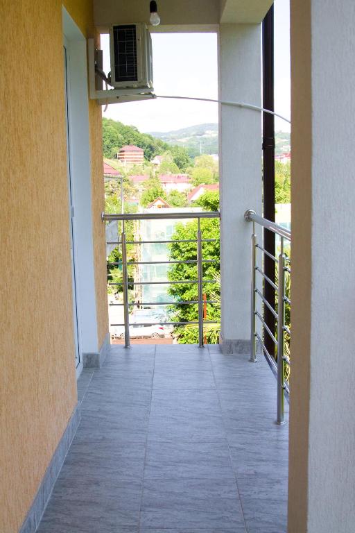 photo3