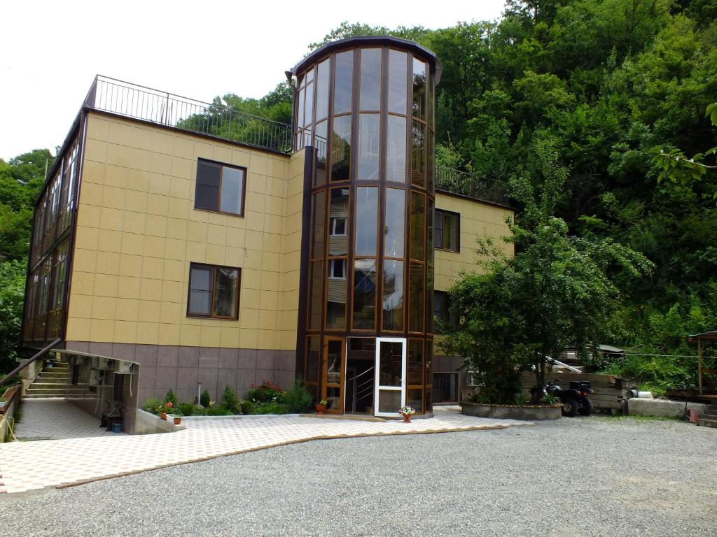 photo1