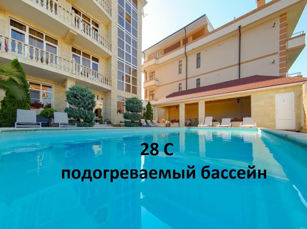 photo1