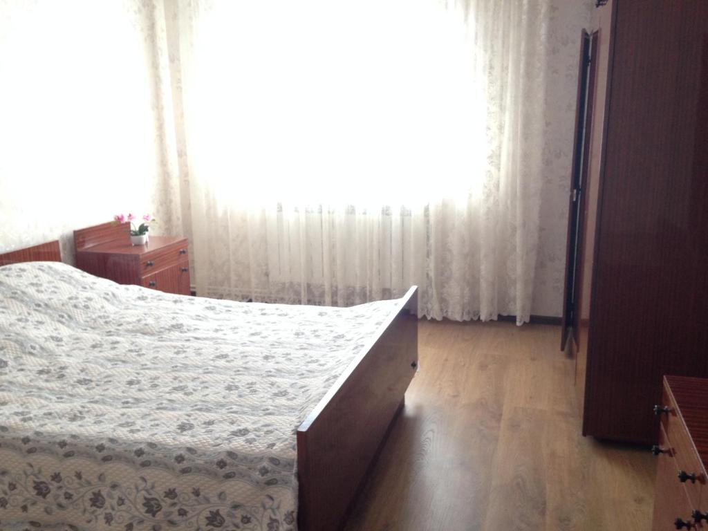 photo1