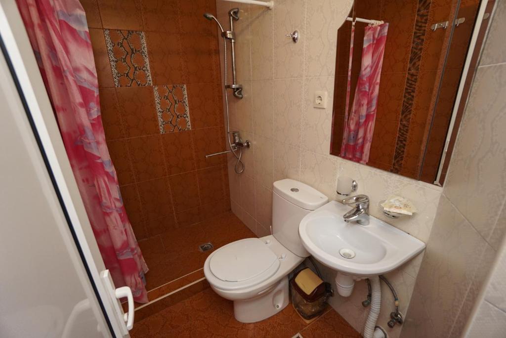 photo1