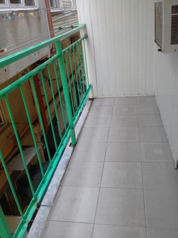 photo1
