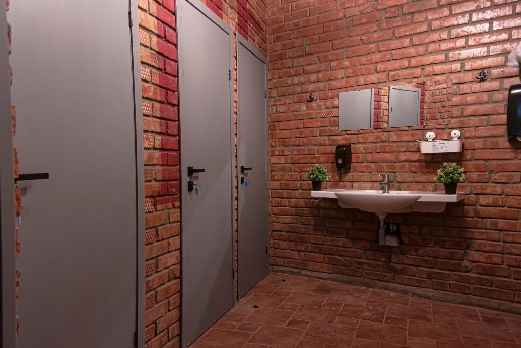photo1