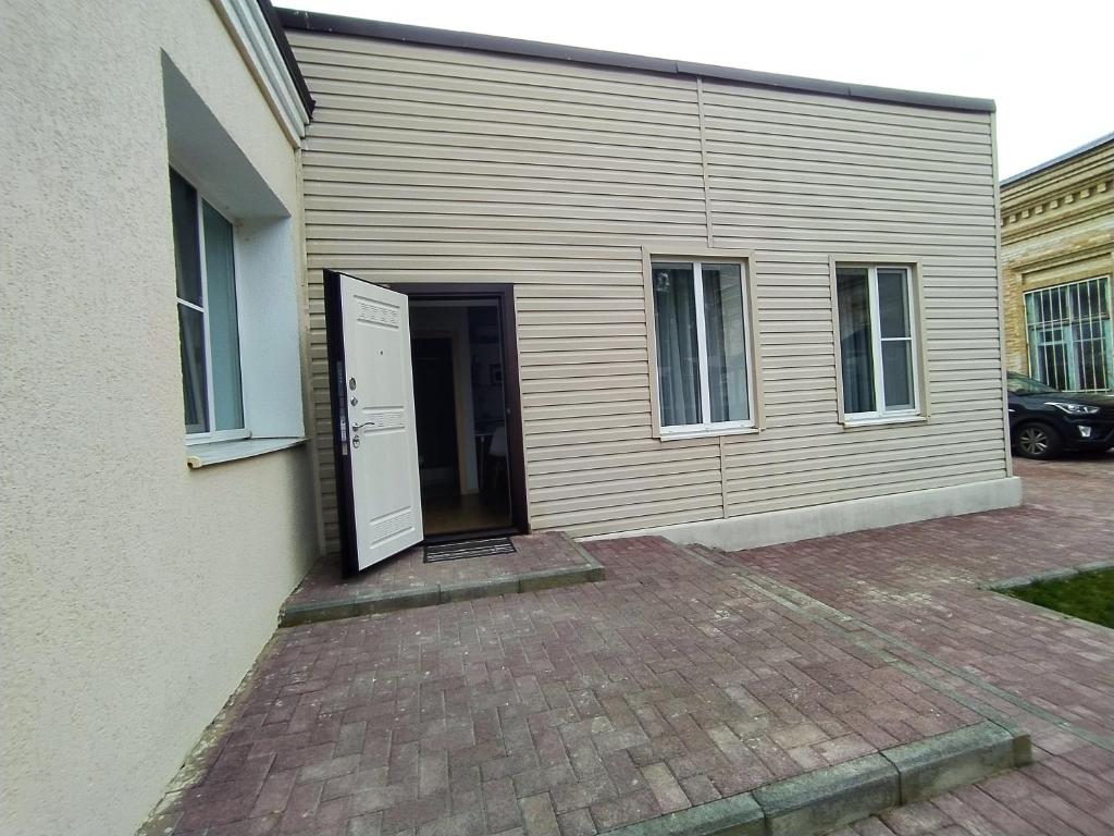 photo1
