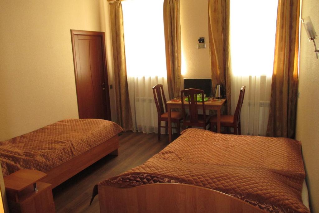 photo1