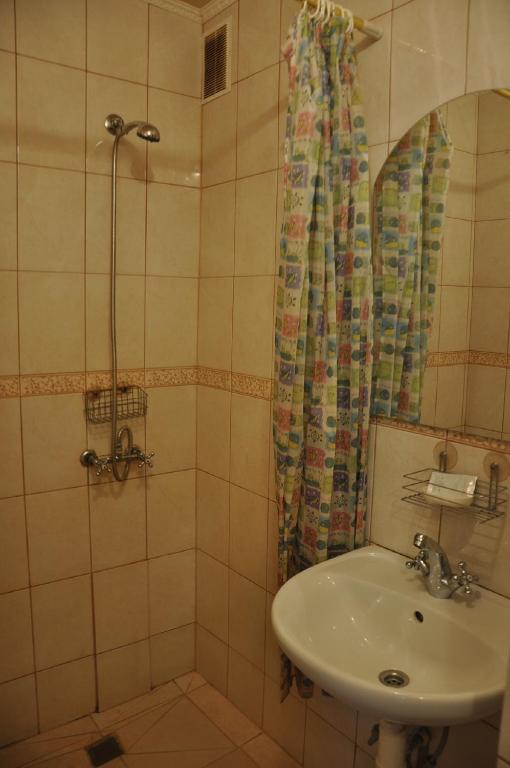 photo2