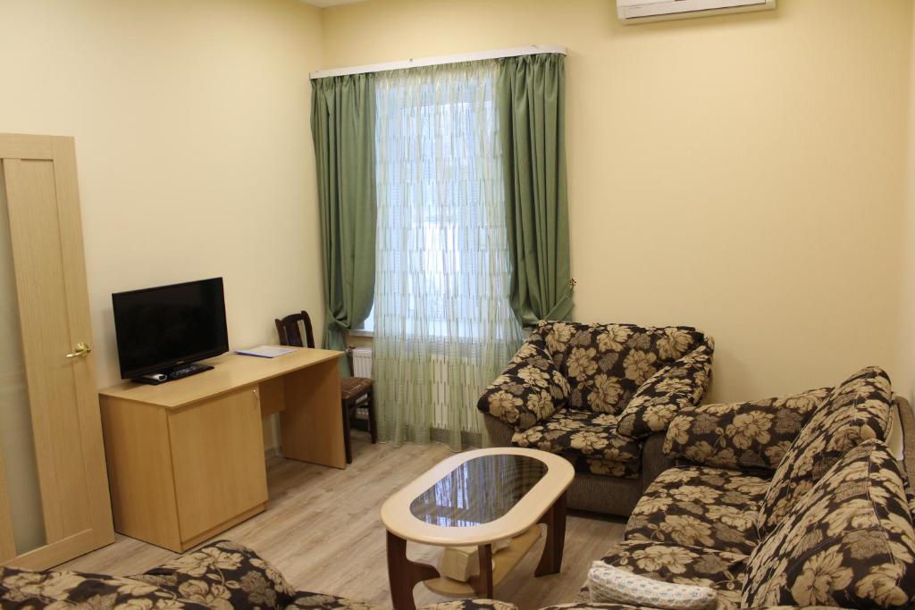 photo1