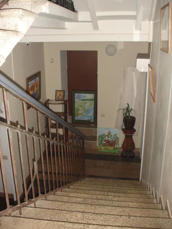 photo2
