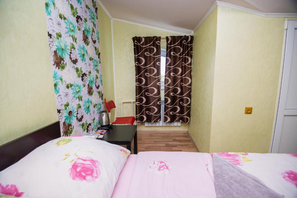 photo1