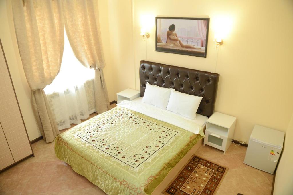 photo1