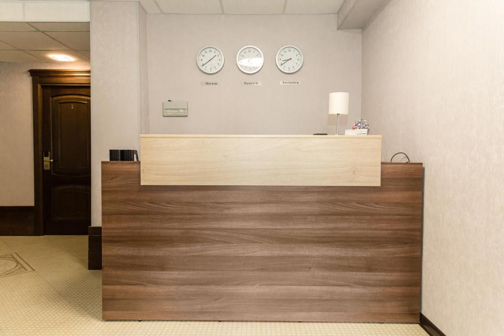 photo1