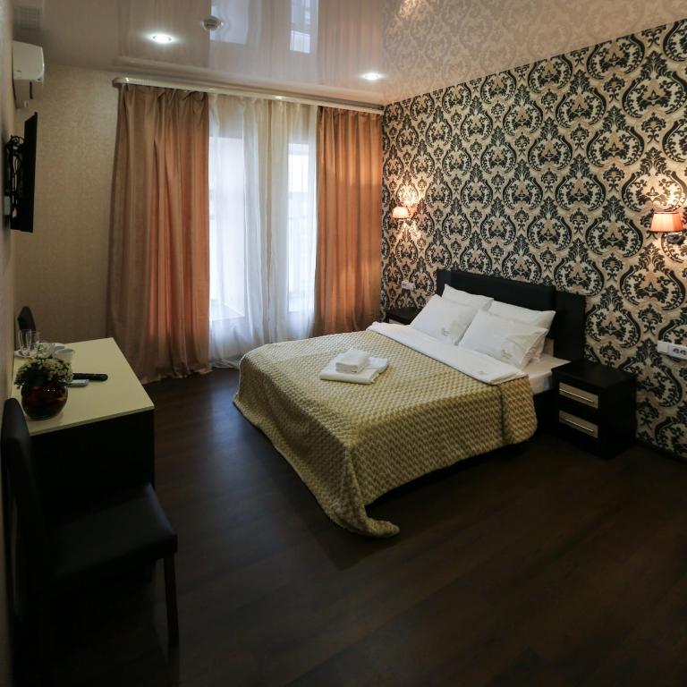 photo1