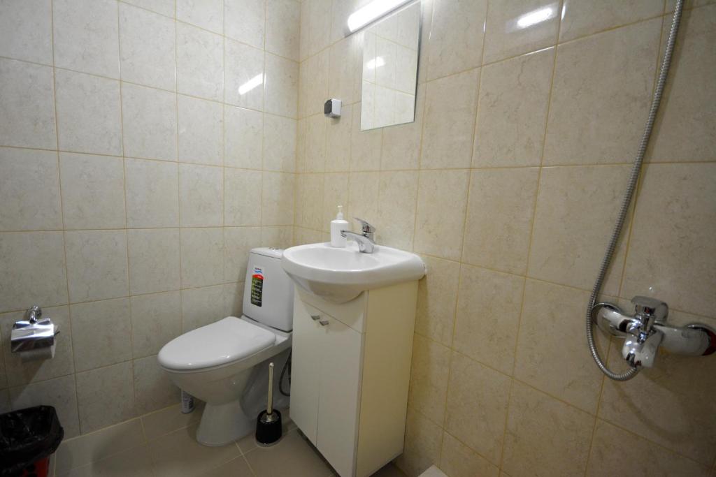 photo1