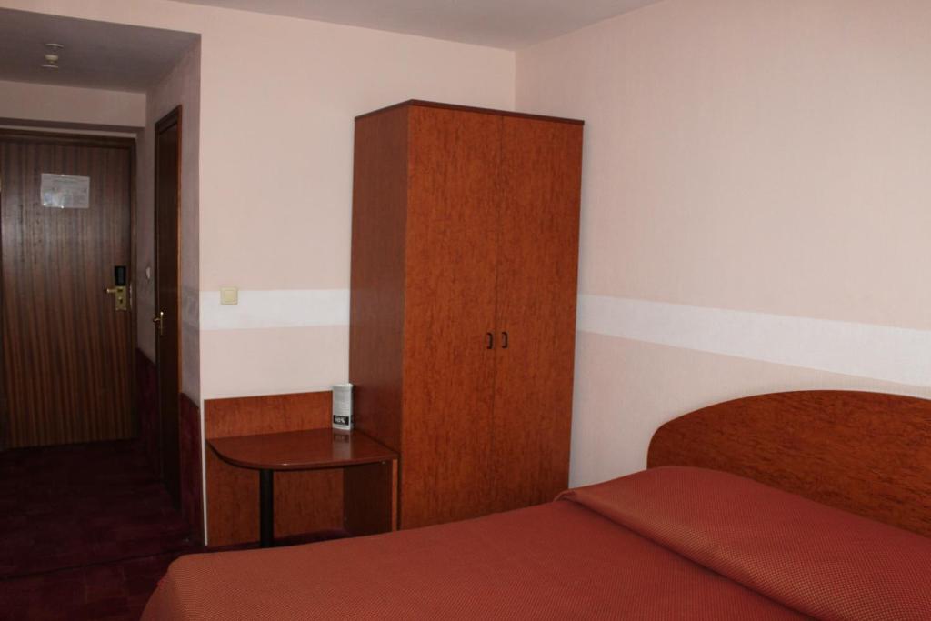 photo2