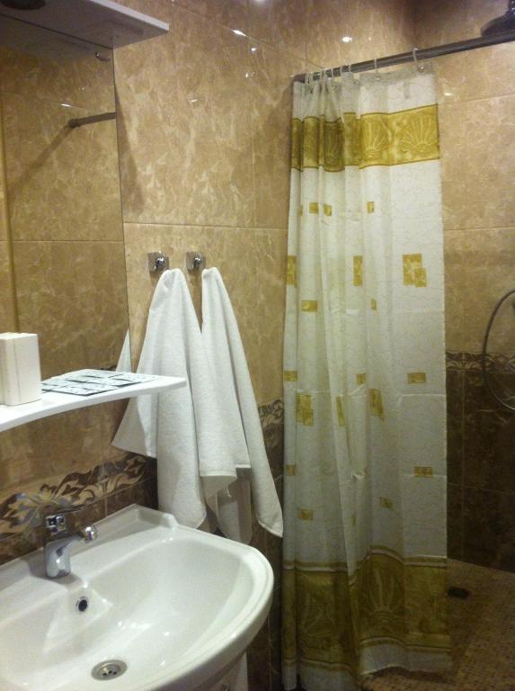 photo2