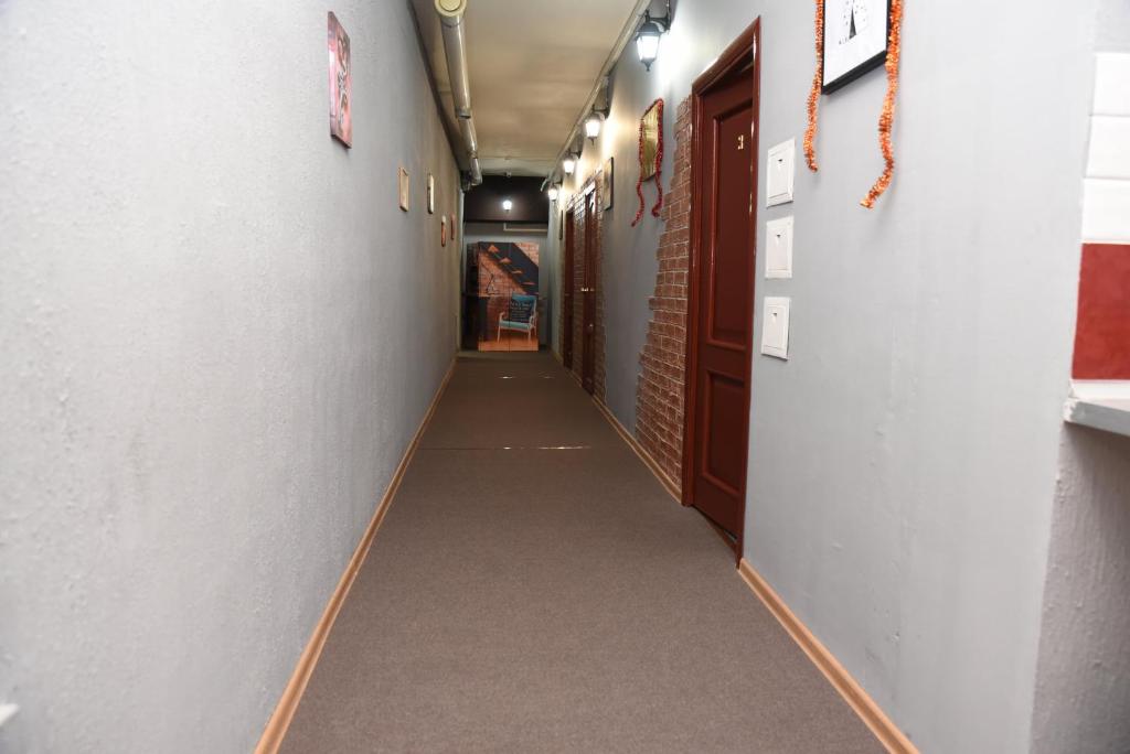 photo1