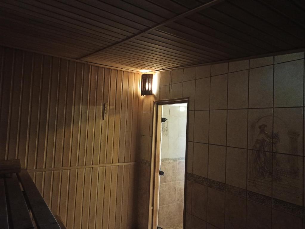 photo1