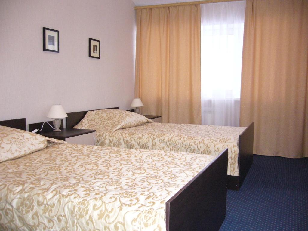 photo1