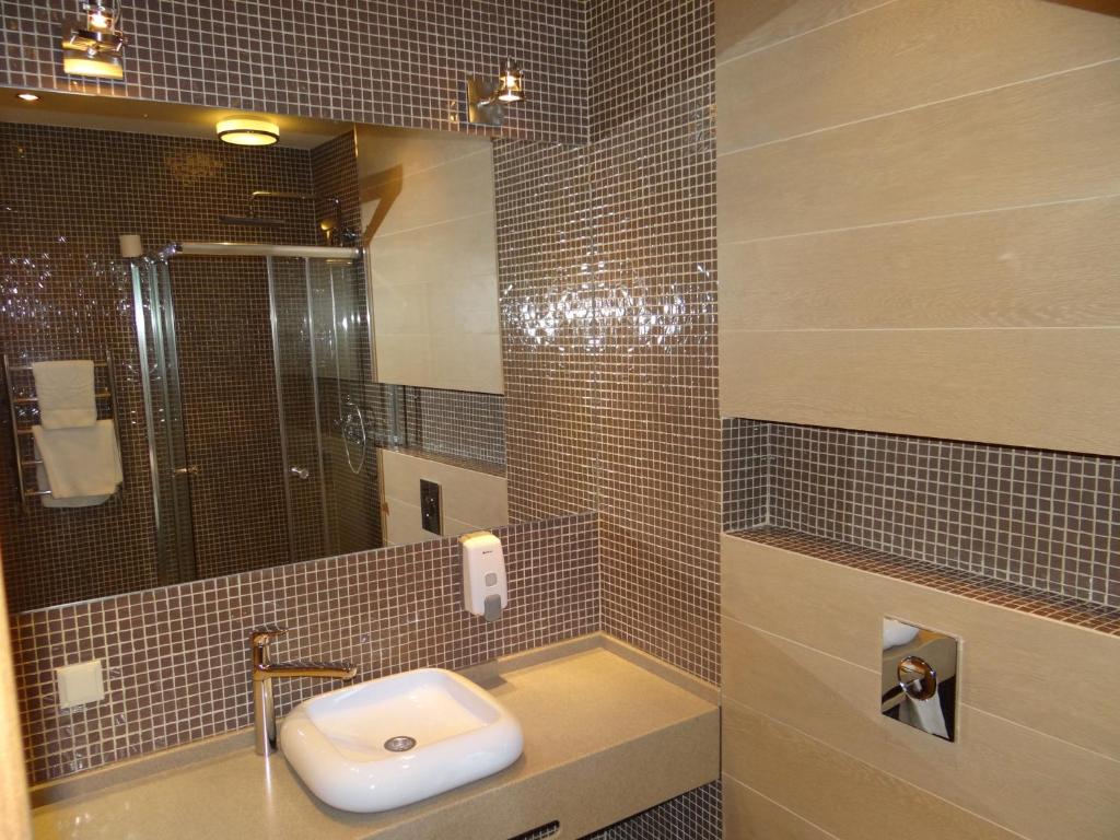 photo2