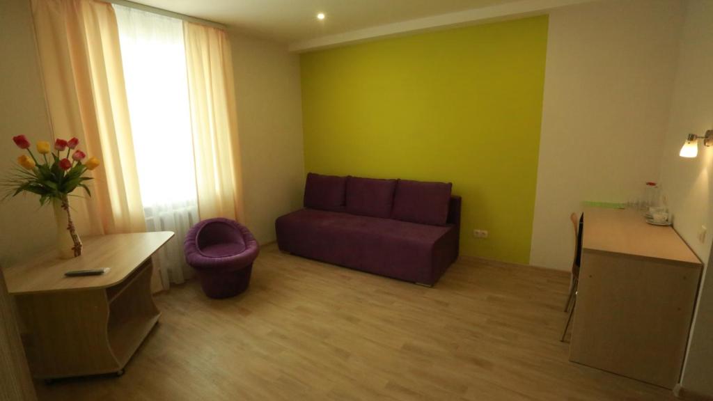 photo1