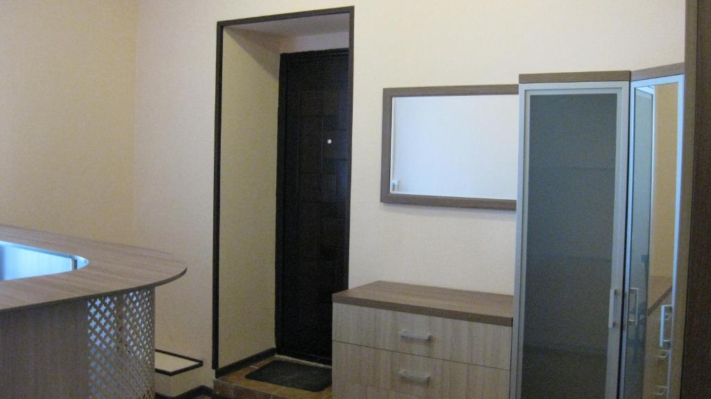photo1